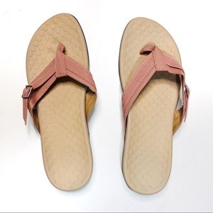 Pink flip flops NWOT